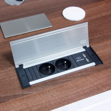 BACHMANN Vklopn zsuvka KAPSA / nerez / 2x 230 V + 2x USB / 70 x 204 mm / 927.004+927.100