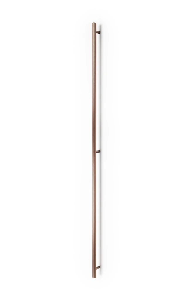 Úchytka dlhá BOTO / brúsený bronz / 1026 mm