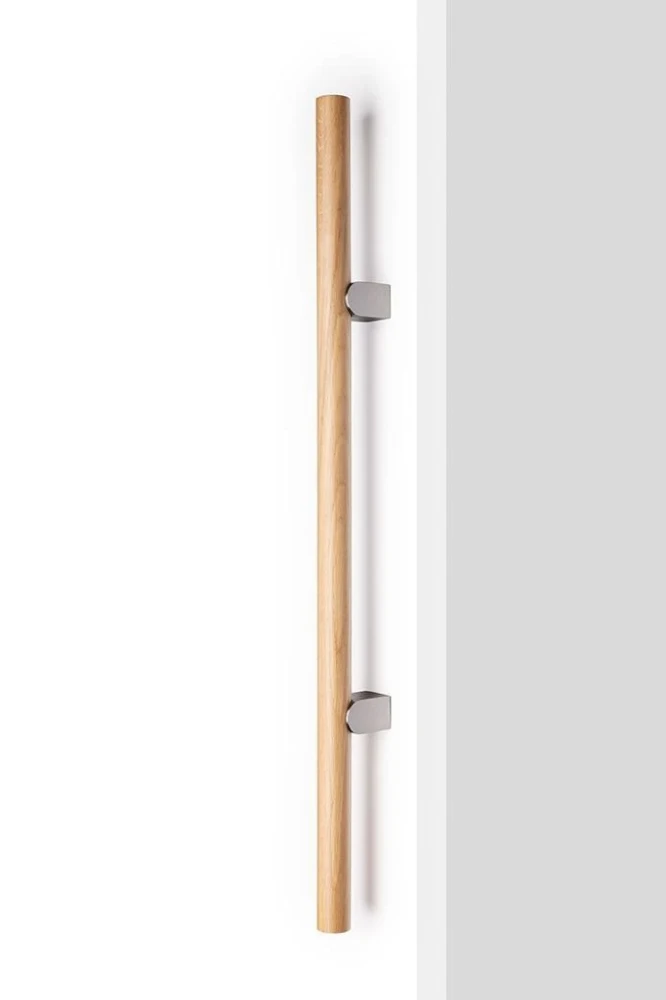 Úchytka Viefe KUMO WOOD BIG ONE 1SS – montáž spredu / dub + vzhľad nerezovej ocele / 878 mm