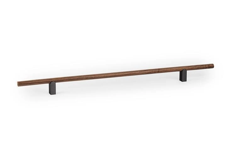 Úchytka Viefe KUMO WOOD / orech + titánová čierna / 480 mm